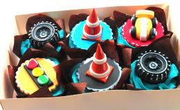 CUPCAKES CARS