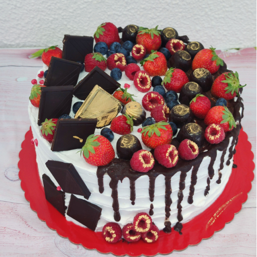 Foto Tarta con frutas y chocolate