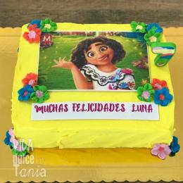 Tarta personalizada - Encanto amarilla