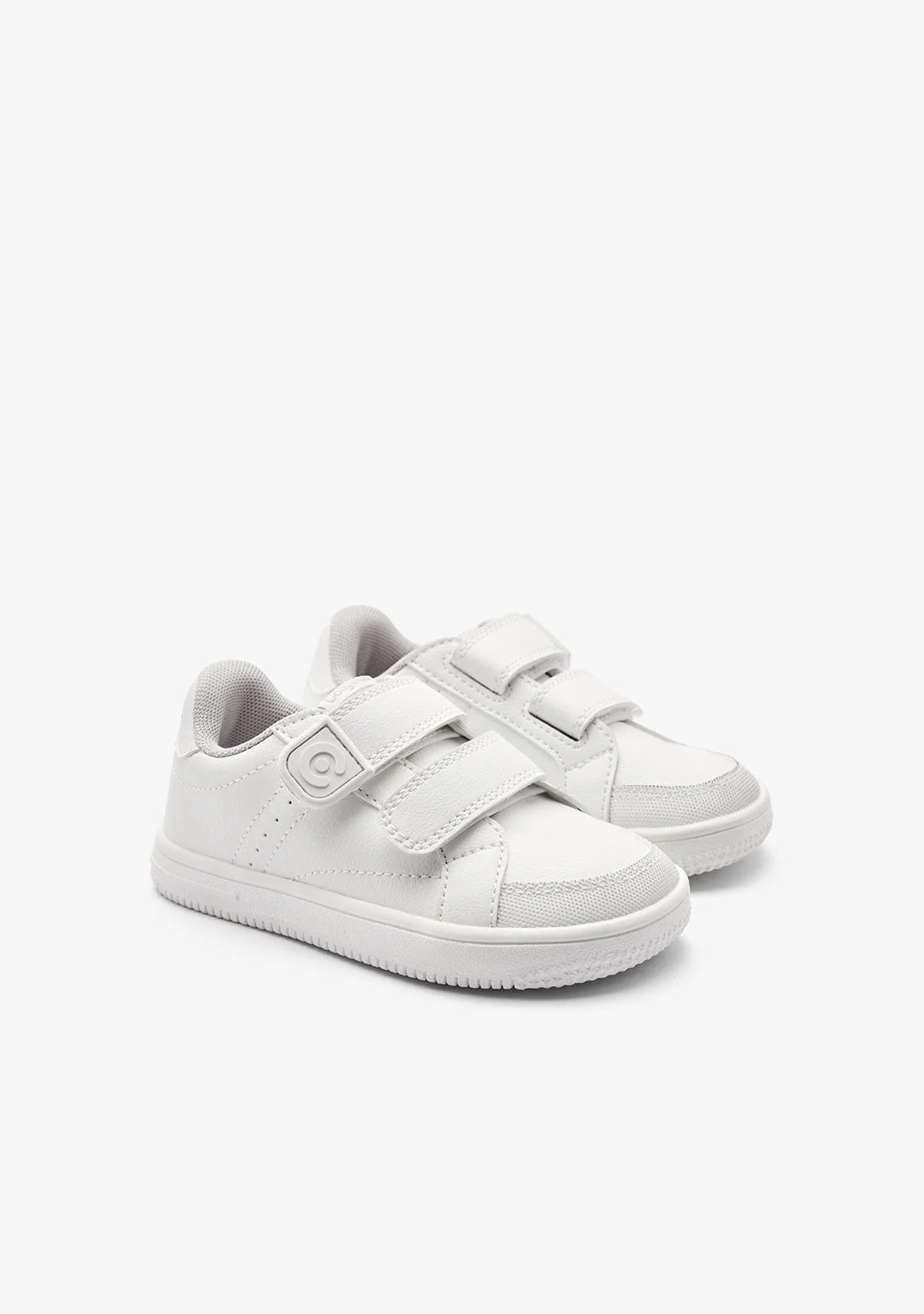 COLEGIALES DEPORTIVOS BLANCOS BAREFOOT GOFLEX De CONGUITOS