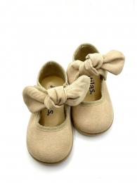 10650 Merceditas moña de serratex camel de Batilas