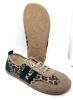 Foto Tenis deportivo barefoot animal print de  batilas