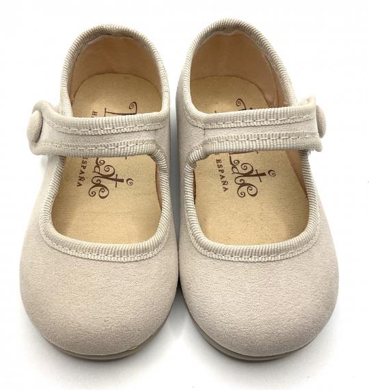 Foto Mercedes botín beig de TOKOLATE