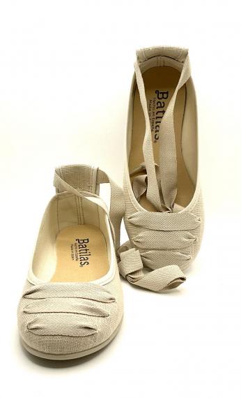 Foto Manoletina de cintas cruzadas