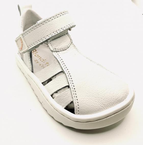 Foto MODELO CUBA, EN BLANCO DE BLANDITOS