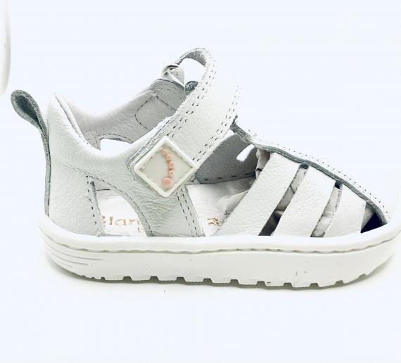 Foto MODELO CUBA, EN BLANCO DE BLANDITOS