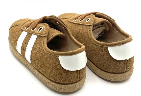 Foto Tenis de serratex cuero de Tokolate