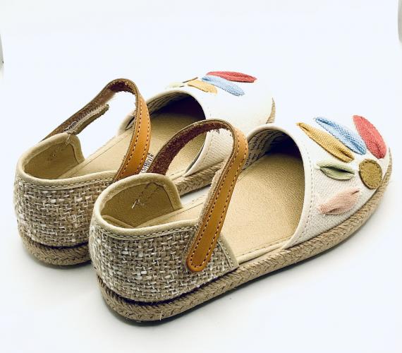 Foto 2370 esparto flor LADI