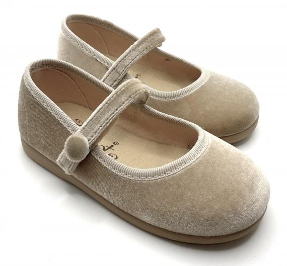 Foto Merceditas, terciopelo, botón forrado, color beigs de chocolate