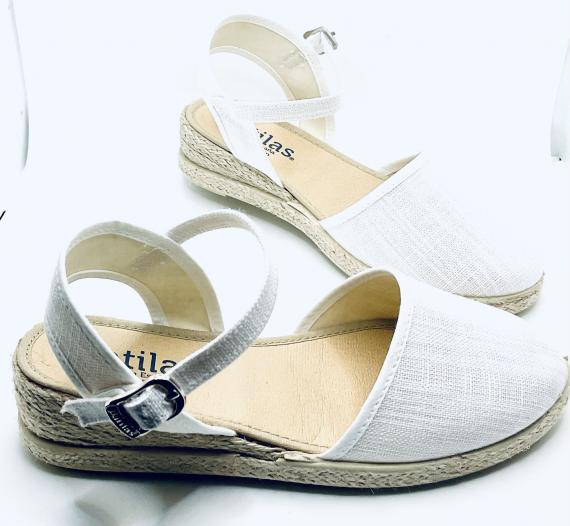 Foto Valenciana de hilo blanco con cuña de Batilas