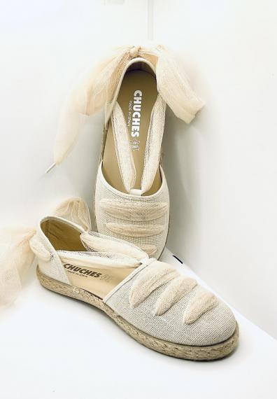 Foto Zapatillas de esparto con cintas cruzadas de tul beig