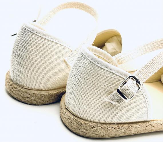 Foto Zapatillas espartos blancas talón cerrado CHUCHES