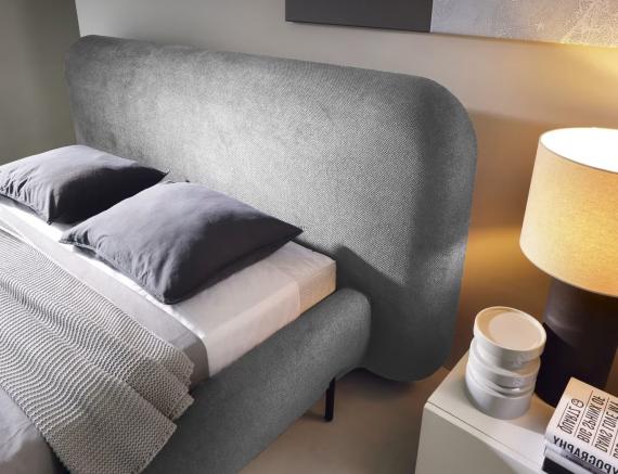 Foto Cama con somier metálico, sistema elevador de gas y arcón de almacenamiento POINTT gris
