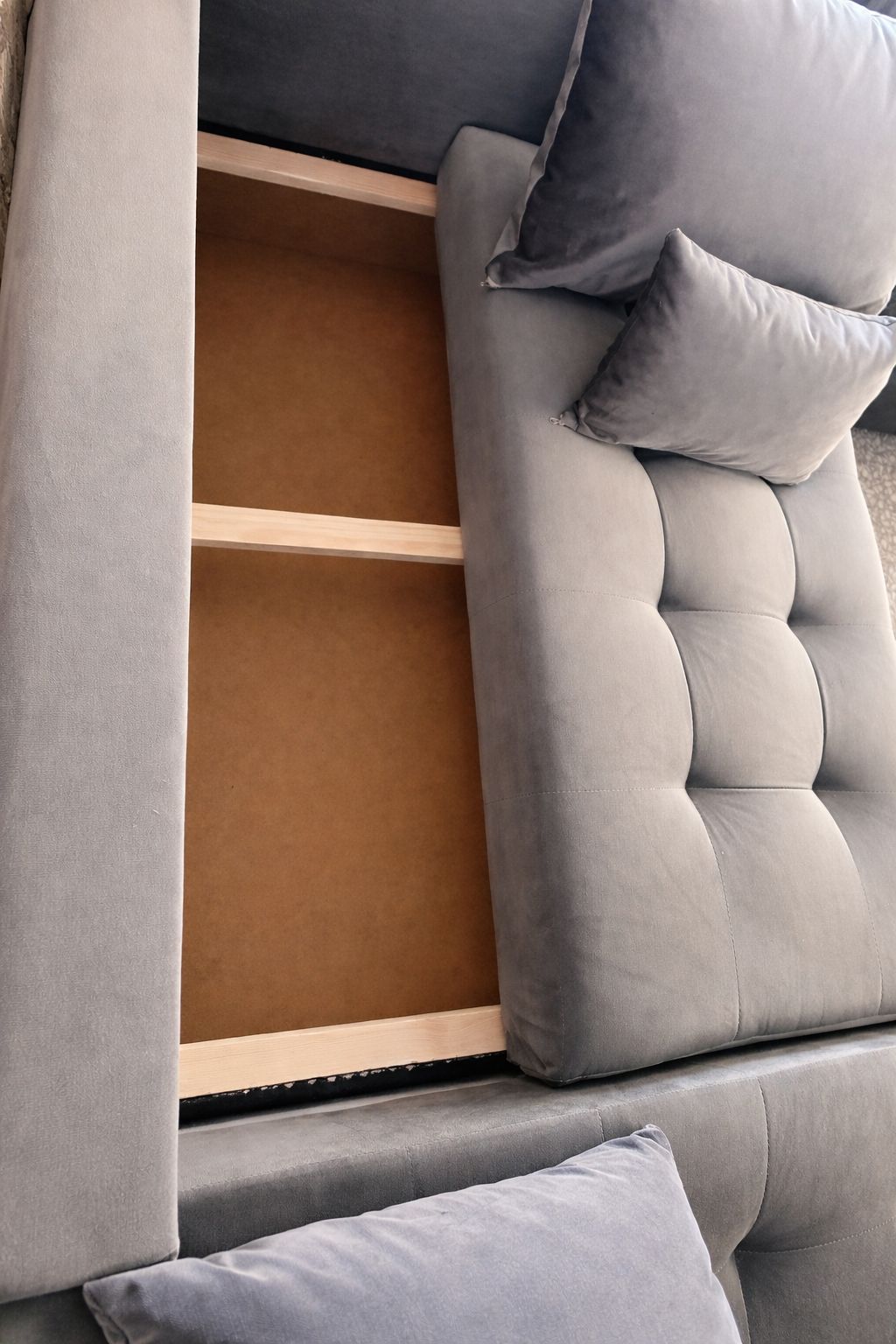 "KOS" Reversible Chaise Longue Sofa Bed – Nordic Style and Intelligent Functionality