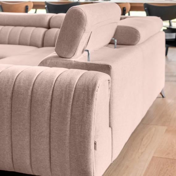 Foto SOFÁ GRANDE CON CAMA Y ARCÓN FORMA DE U CON PATAS ALTAS 347 CM X 202 CM LUIS ROSA