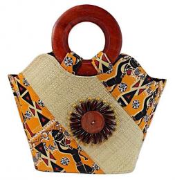 Bolsa con asa de madera