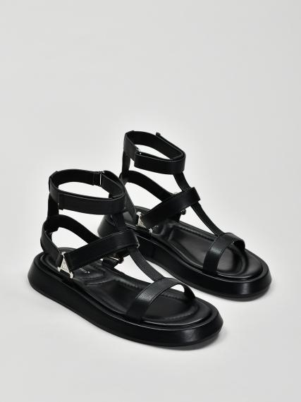 Foto Sandalias de cuero negro