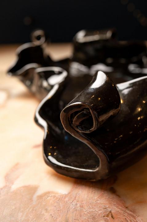 Foto Gran Plato-Escultura « Noir Wave »