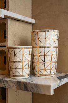 Vela pequeña de la colección “Golden Geometry”