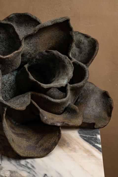 Foto El jarrón escultórico Eternal Bloom