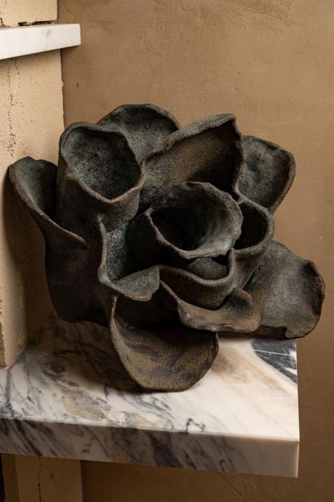 Foto El jarrón escultórico Eternal Bloom