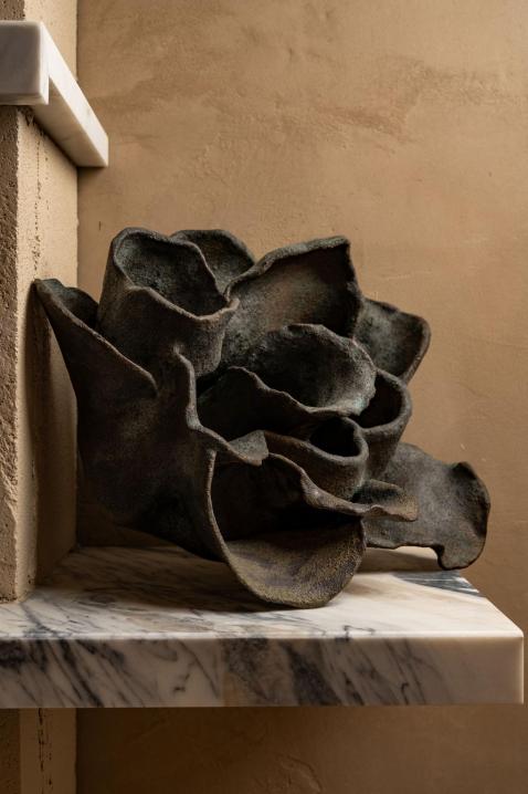 Foto El jarrón escultórico Eternal Bloom