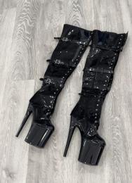 Botas altas Heaven C-200BL negras