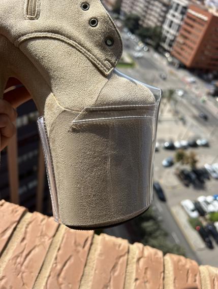 Foto Los protectores para zapatos silicona beige