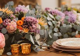 Consejos Útiles para Crear Decoraciones Florales para Recepciones de Negocios