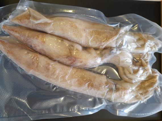 Foto Whole frozen squid 700 gr